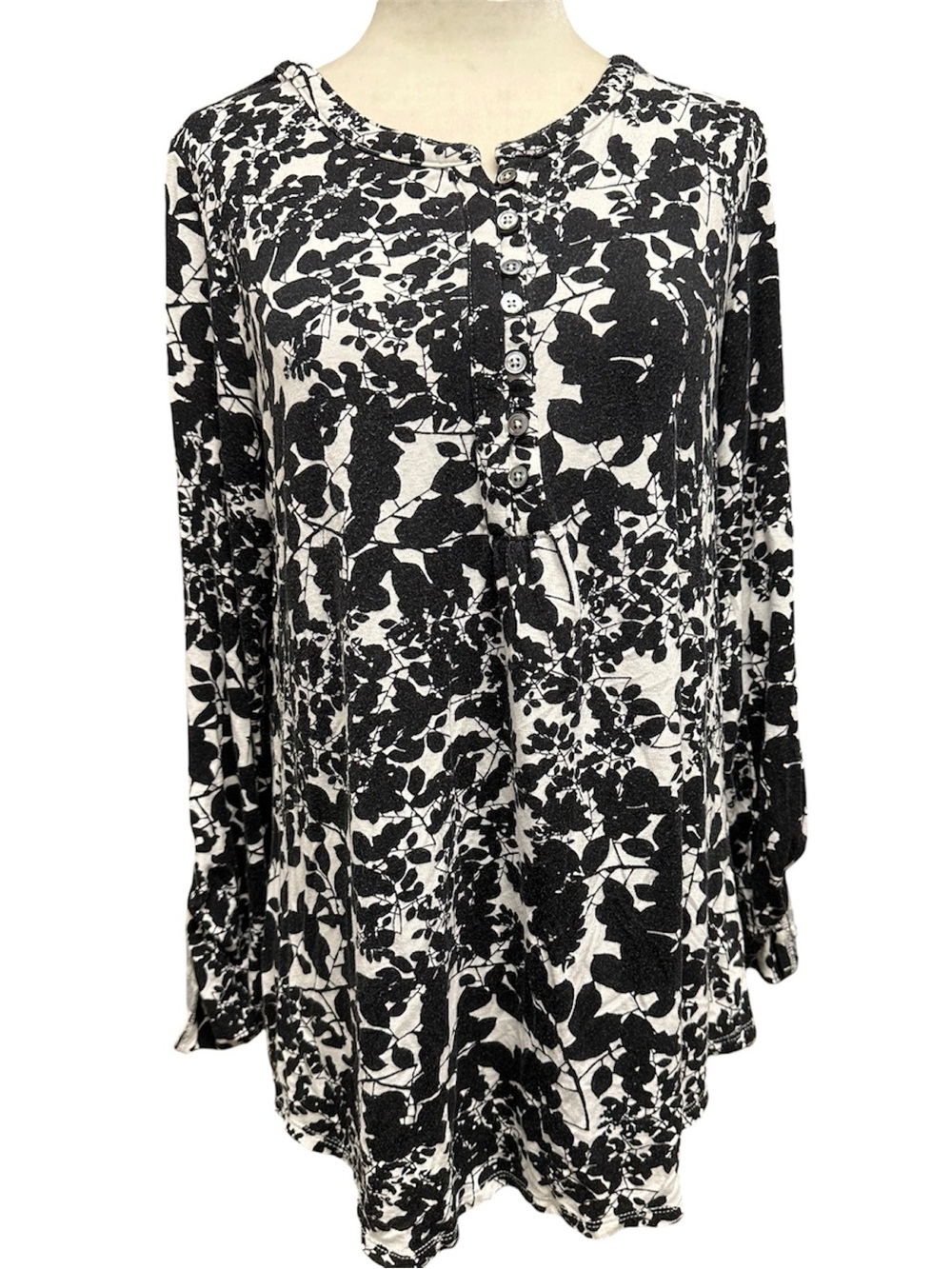 Denver Hayes Black & White Floral Henley Top S